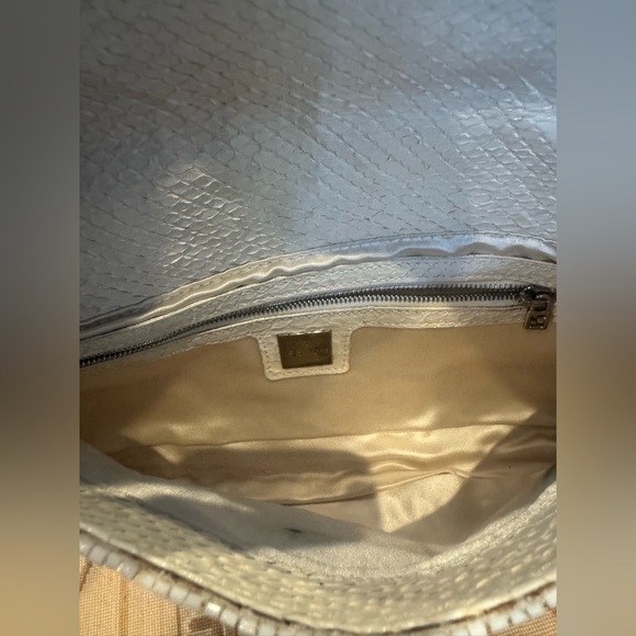 Vintage Fendi Sequins Baguette White Designer Shoulder Bag With Lizard Accents - Picture 11 of 16